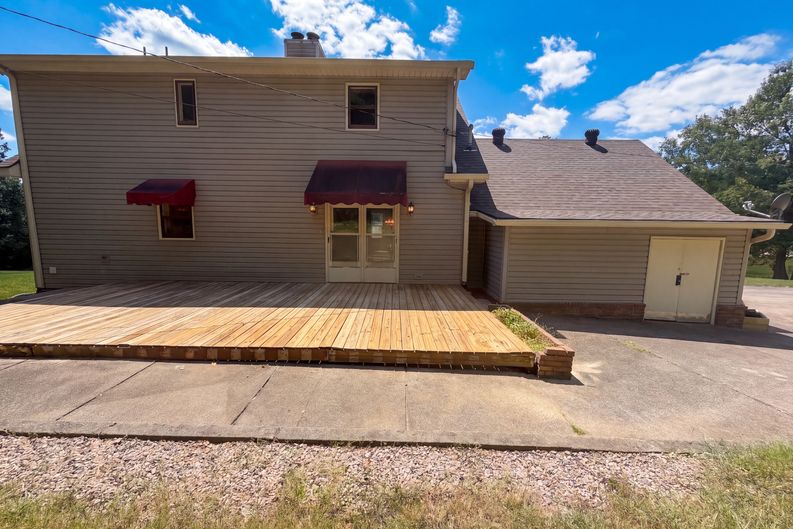 Photo 5 of 21 of 1818 Fox Chase Dr, Goodlettsville, TN