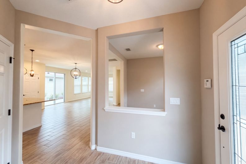 Photo 11 of 25 of 394 Alcove Dr, Groveland, FL