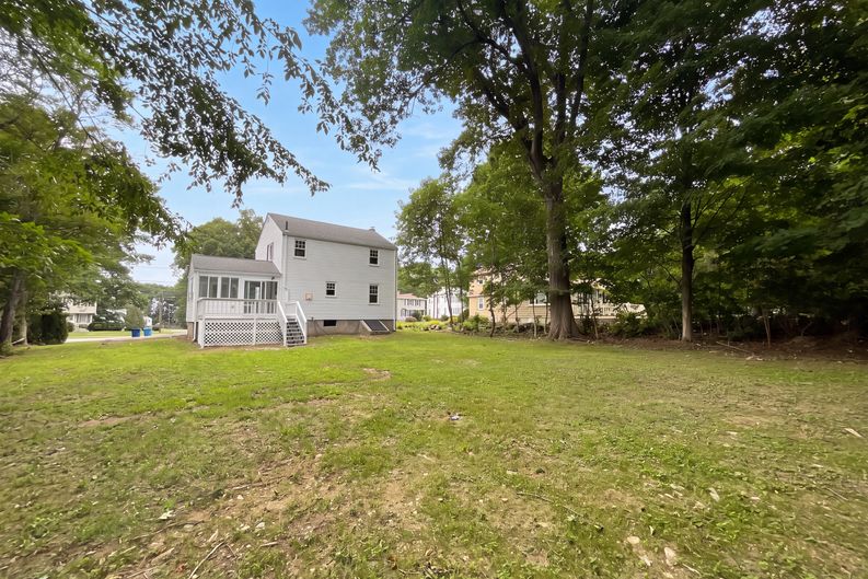 Photo 25 of 28 of 48 Woodlawn St, Randolph, MA
