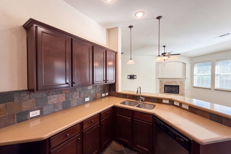 Photo 6 of 29 of 8152 Black Sumac Dr, Fort Worth, TX