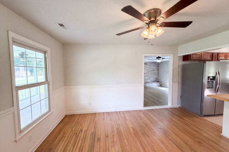 Photo 11 of 17 of 529 Timberlane Dr, Mount Holly, NC