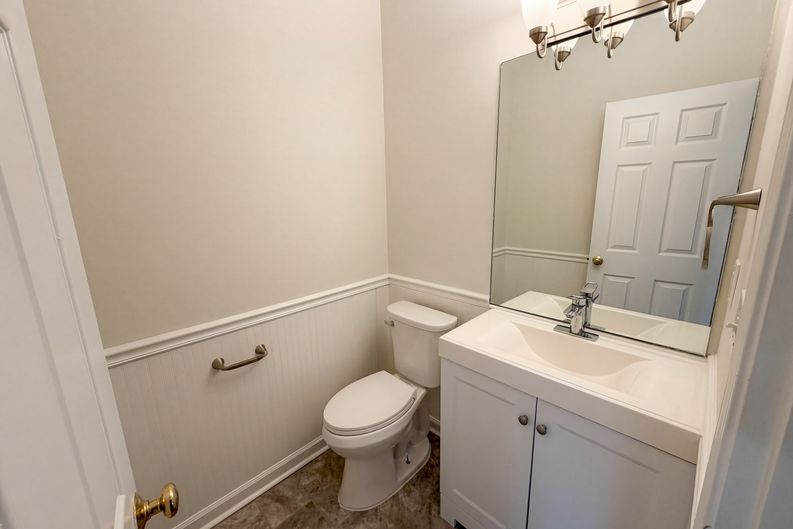Photo 12 of 45 of 3935 Lake Lanier Dr, Duluth, GA