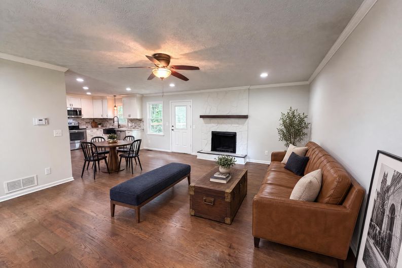 Photo 3 of 23 of 1394 Natchez Trce SW, Marietta, GA