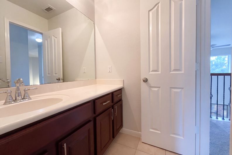 Photo 17 of 68 of 1014 Bretton Woods Dr, Cedar Park, TX