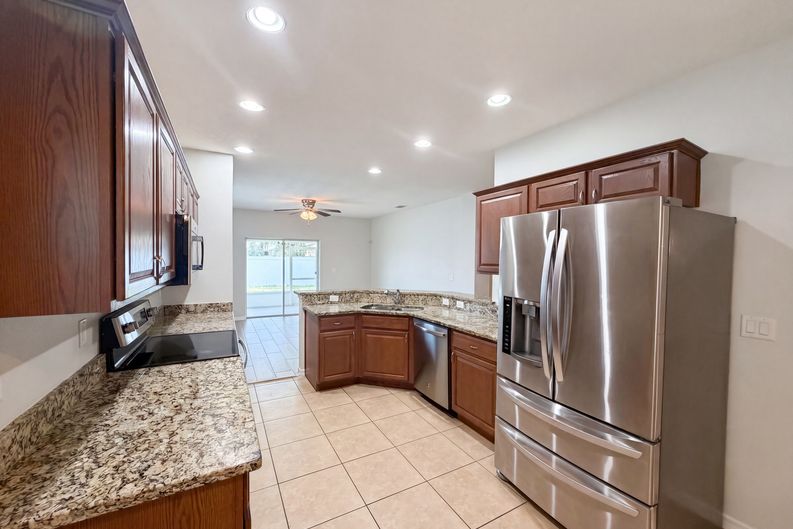 Photo 6 of 24 of 1048 Bethpage Rd, Auburndale, FL