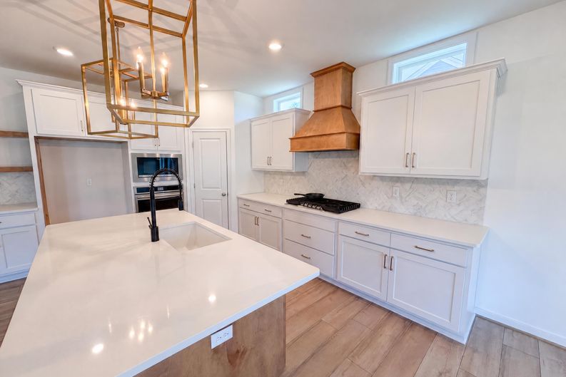 Photo 9 of 28 of 6813 Cove Creek Ct, Moseley, VA