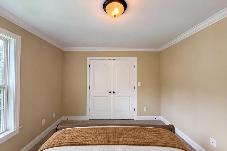 Photo 10 of 25 of 5474 Alamo Dr, Winston Salem, NC