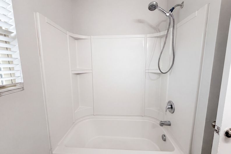 Photo 17 of 21 of 7329 Hidden Creek Dr, Charlotte, NC