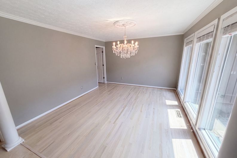 Photo 6 of 44 of 5344 Forest Springs Dr, Atlanta, GA