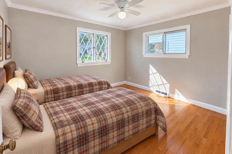 Photo 8 of 21 of 24601 Stephen Ave, Euclid, OH
