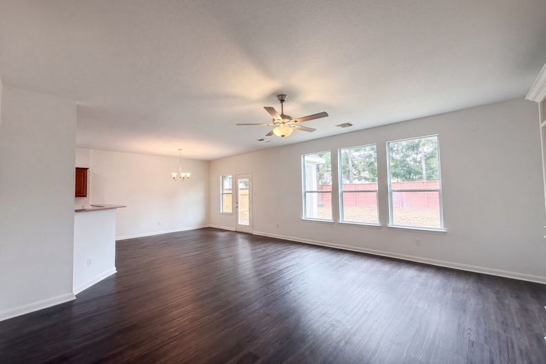 Photo 3 of 26 of 1942 Bevington Oaks Cir, Katy, TX