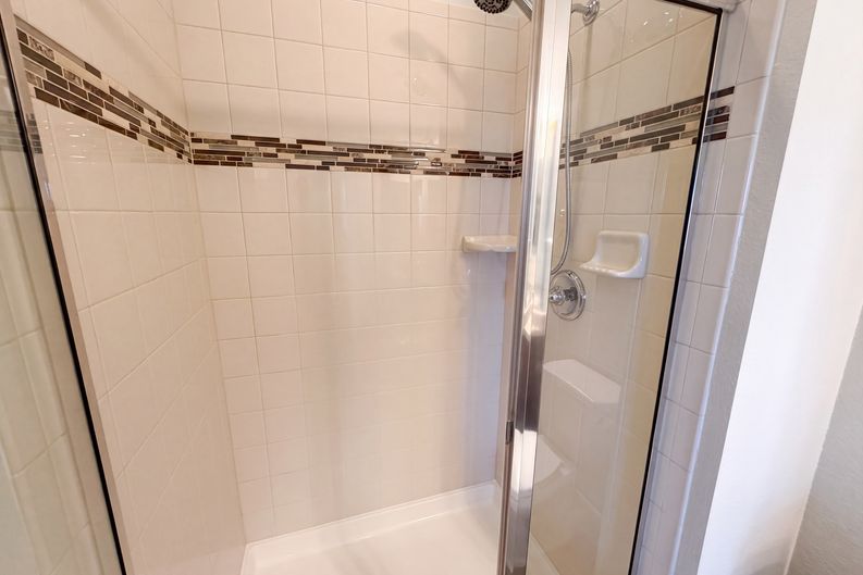 Photo 16 of 42 of 4219 Dunsinane Way, Castle Rock, CO