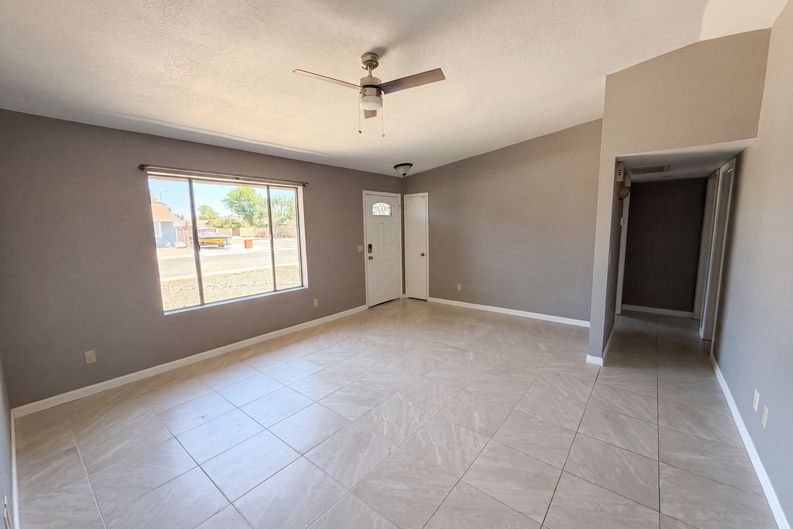 Photo 3 of 15 of 2023 E Cindy St, Chandler, AZ
