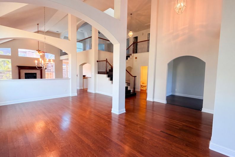 Photo 6 of 24 of 2446 Chesterfield Rd, Garland, TX