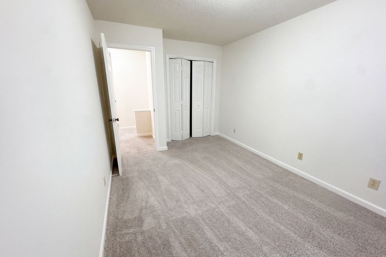 Photo 12 of 46 of 5997 Wintergreen Rd, Norcross, GA