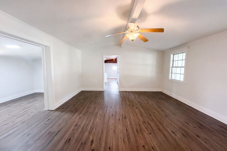 Photo 6 of 26 of 7405 S Desoto St, Tampa, FL