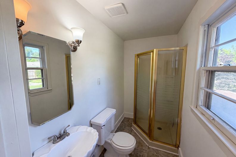 Photo 20 of 25 of 2205 Adair Dr, Knoxville, TN