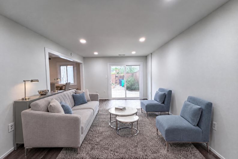 Photo 3 of 17 of 706 Kaplan Ct, Hyattsville, MD