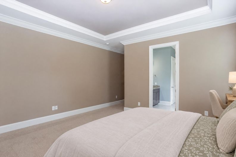Photo 15 of 37 of 205 N Centurion Ln, Mount Holly, NC