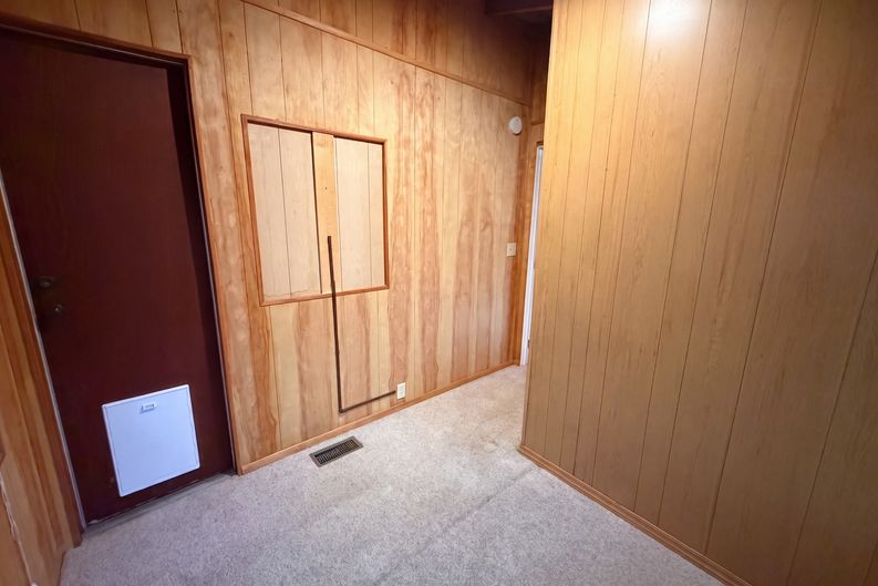 Photo 10 of 20 of 23679 Hillside Dr, Crestline, CA