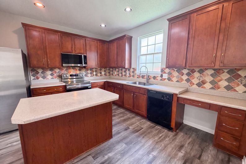 Photo 9 of 22 of 2618 Dutch Grove Cir, Raleigh, NC