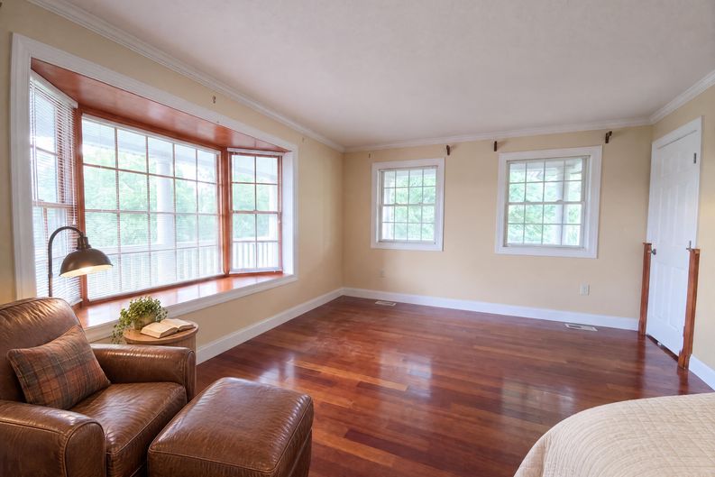 Photo 8 of 45 of 2217 Valley View Dr S, Saylorsburg, PA