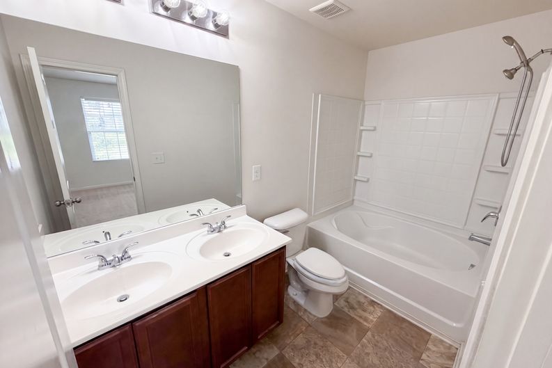 Photo 13 of 23 of 3267 Talkeetna Rd, Douglasville, GA