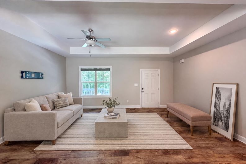 Photo 3 of 20 of 544 Shawnee Dr, Louisburg, NC