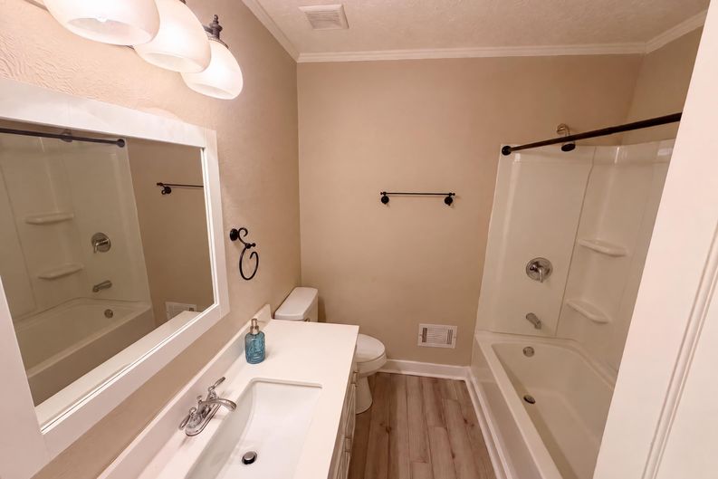 Photo 15 of 26 of 6257 N Summers Cir, Douglasville, GA