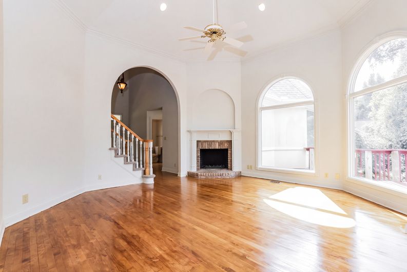 Photo 3 of 27 of 116 Westview Ln, Oak Ridge, TN