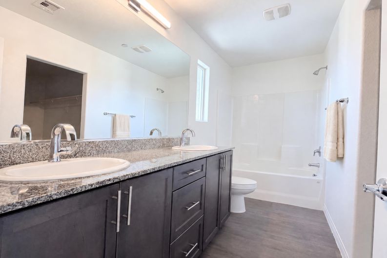 Photo 15 of 41 of 6875 Crimson Shadow St, North Las Vegas, NV