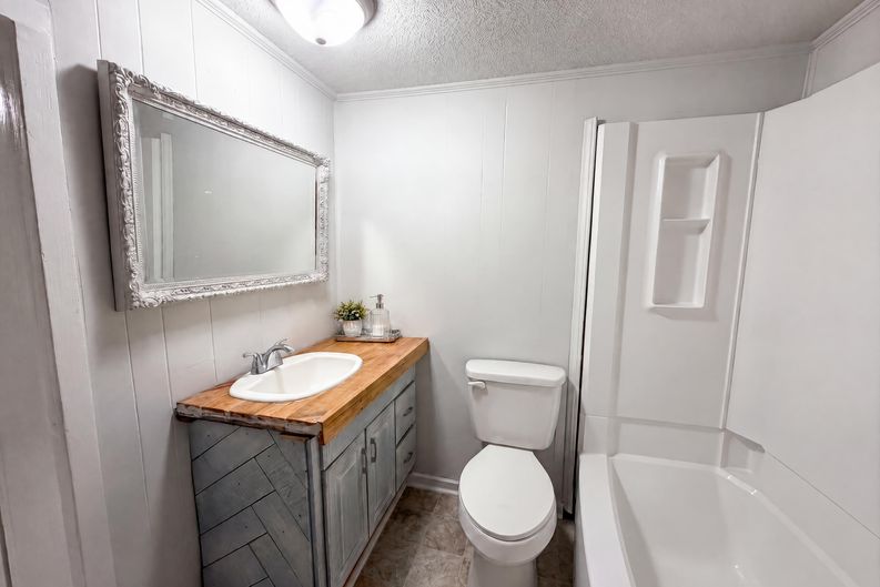 Photo 6 of 21 of 237 Geddis Rd, Inman, SC
