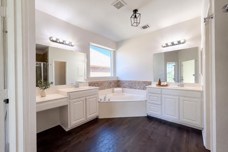 Photo 12 of 21 of 5800 Chuck Wagon Ln, McKinney, TX