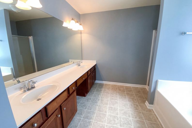 Photo 13 of 19 of 8915 Cinder Ln, Huntersville, NC