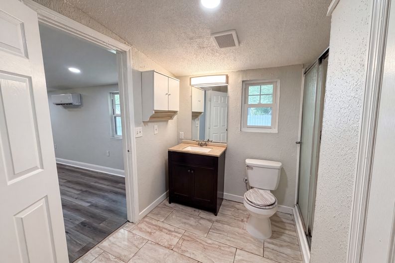 Photo 14 of 21 of 1502 Daroca Dr, Deltona, FL