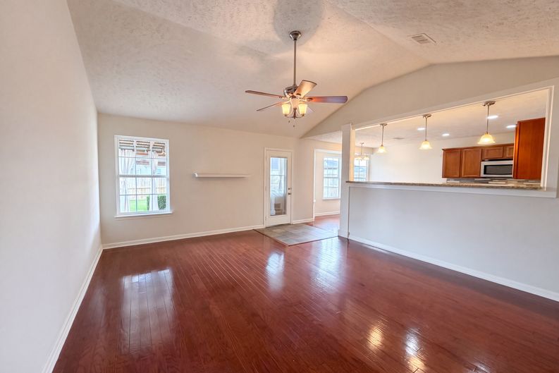 Photo 8 of 20 of 1971 Odessa Ave, Murfreesboro, TN
