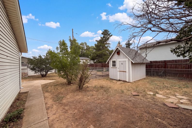 Photo 38 of 47 of 7715 4th St, Wellington, CO