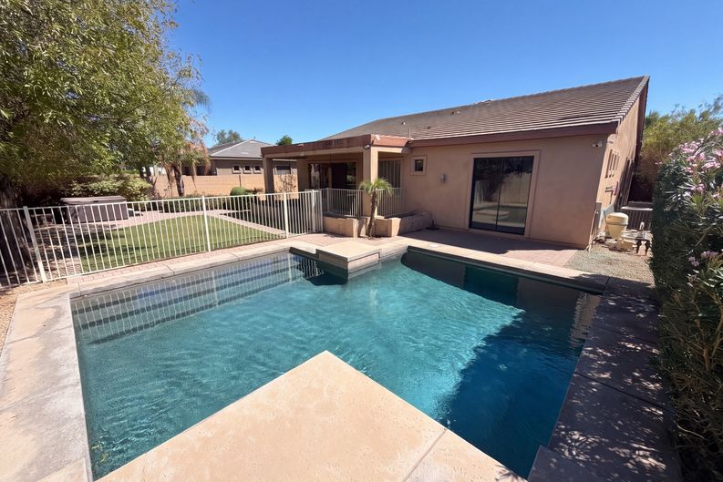 Photo 5 of 23 of 16148 W Glenrosa Ave, Goodyear, AZ