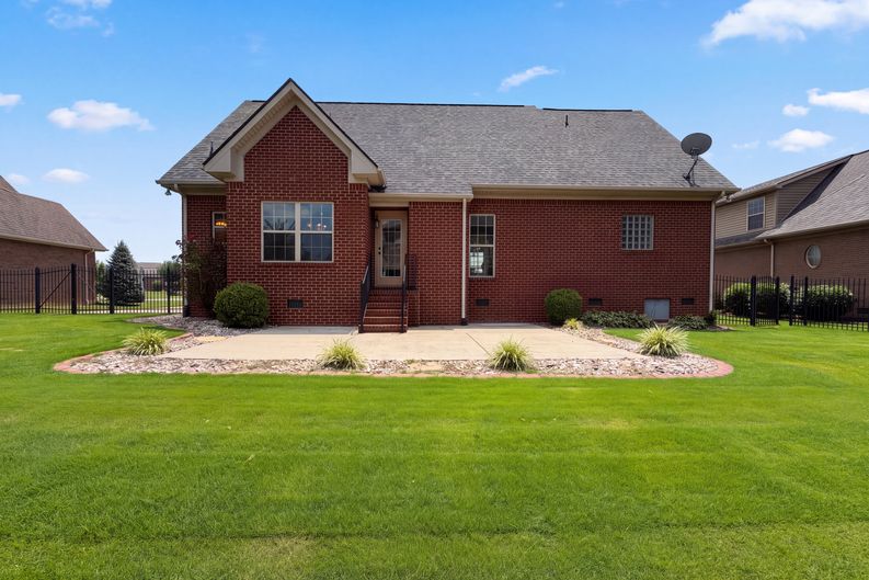 Photo 16 of 30 of 3418 Shady Forest Dr, Murfreesboro, TN