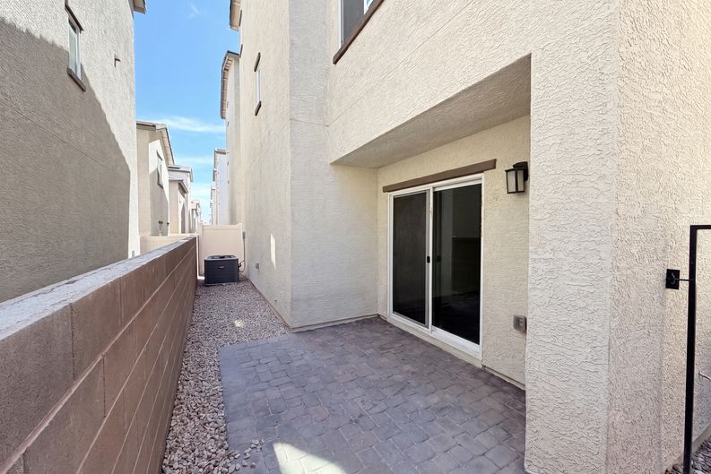Photo 33 of 41 of 6875 Crimson Shadow St, North Las Vegas, NV