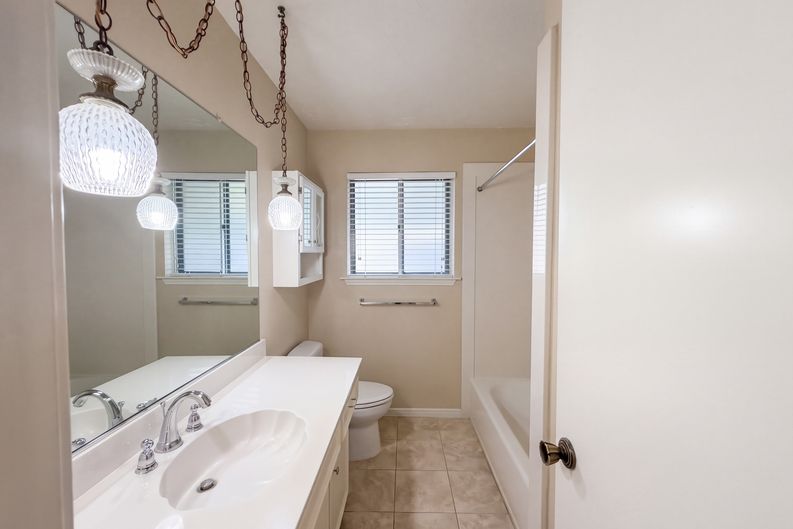 Photo 20 of 29 of 11819 Amblewood Dr, Meadows Place, TX