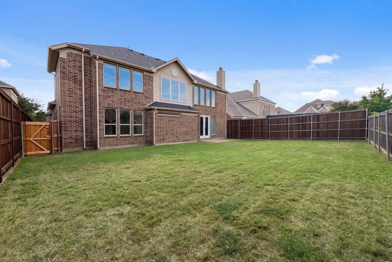 Photo 39 of 43 of 4409 Elmgreen Dr, Roanoke, TX
