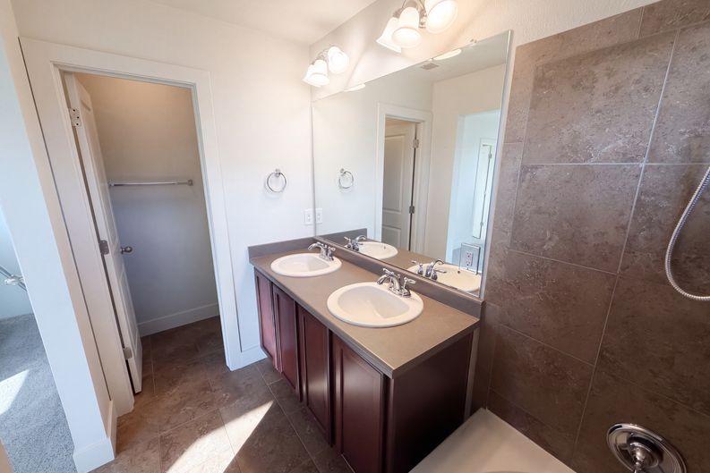 Photo 33 of 64 of 10469 Rutledge St, Parker, CO