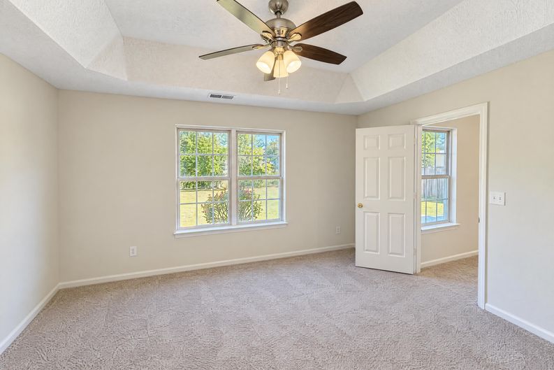 Photo 7 of 16 of 7018 Rumple Rd, Charlotte, NC