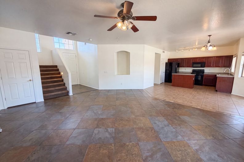 Photo 24 of 36 of 17268 W Elaine Dr, Goodyear, AZ