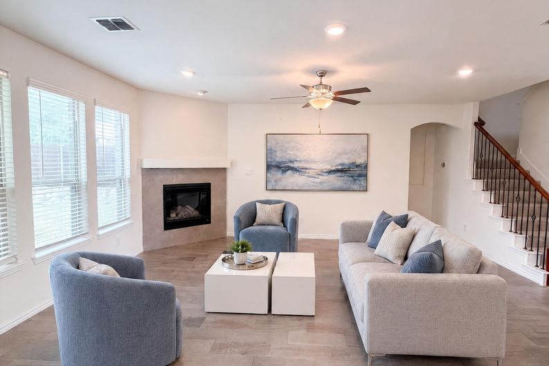 Photo 6 of 27 of 1421 Prairie Lake Ct, Carrollton, TX