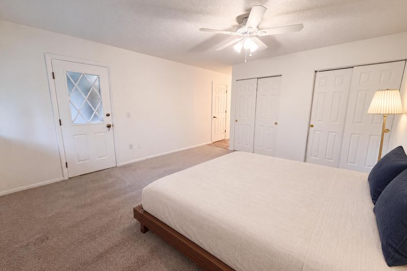 Photo 4 of 26 of 3075 E Long Cir S, Centennial, CO