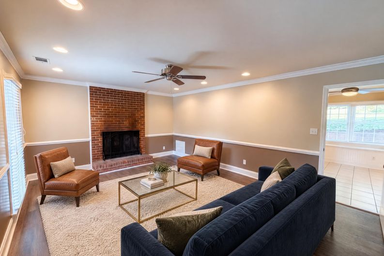 Photo 10 of 30 of 201 Wainsley Pl, Matthews, NC