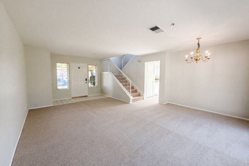 Photo 10 of 23 of 2565 W Fairview Dr, Rialto, CA
