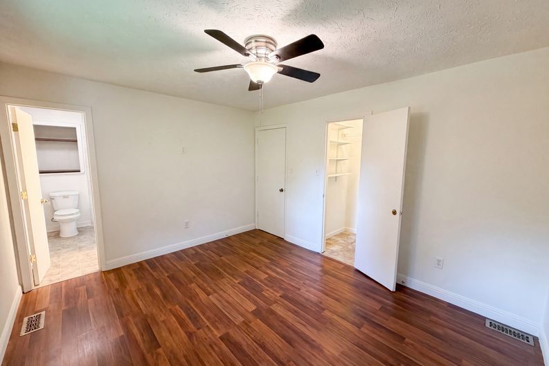 Photo 18 of 30 of 8505 Troutman Ln, Knoxville, TN